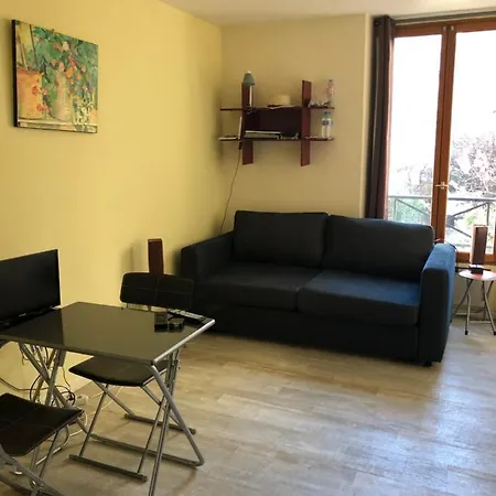 23 Rue De La Chapelle 아파트 *